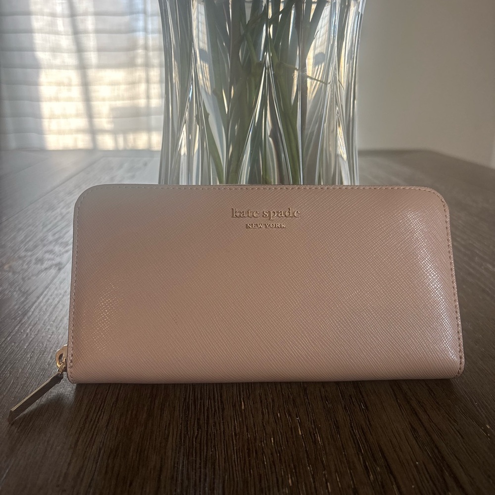 Kate Spade large continental Wallet